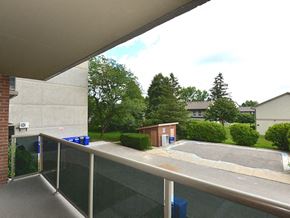 London apartment for rent - balcony