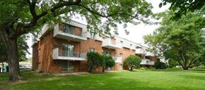 St. Paul apartment for rent - Lake Phalen Place - Exterior, St. Paul, Minnesota