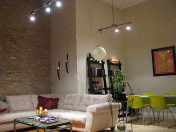 Chicago apartment for rent - a living room with a couch and a table