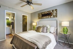 Saint Petersburg apartment for rent - Model Bed