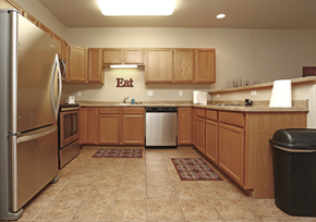 Fargo apartment for rent - Fully Furnished Kitchen at Osgood Place Apartments, North Dakota, 58104