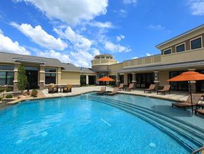 Lenexa apartment for rent - the swimming pool at the resort at governors residence