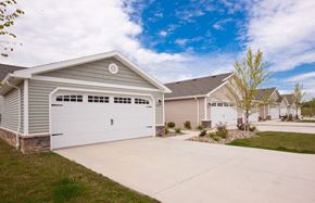 Valley City apartment for rent - Valley City Ohio Apartment Rentals Redwood Valley City Welcoming Neighborhood Setting