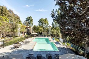 El Cajon apartment for rent - exterior pool shot