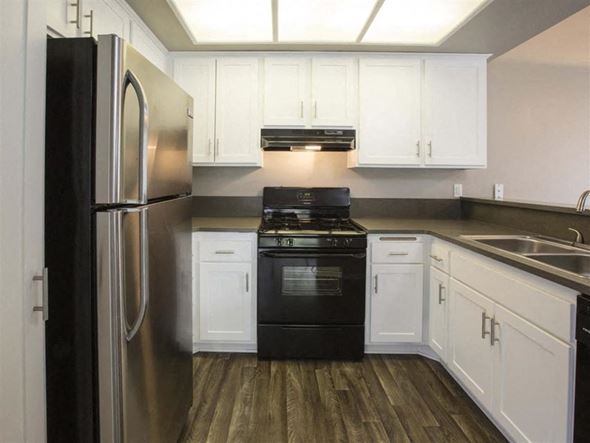 San Pedro apartment for rent - Harborview apartment kitchen