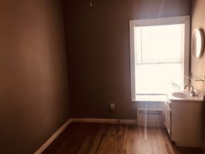 Los Angeles apartment for rent - an empty room with a sink and a window