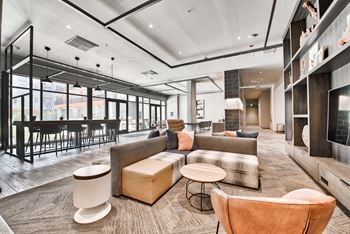 Ride share lounge