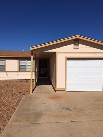 Snyder house for rent - 419 1/2 36th Place