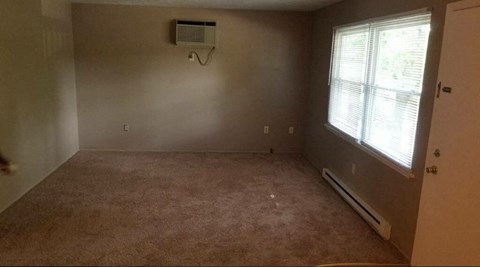 Floor plan for 2 beds, 1 bath, 800 sqft