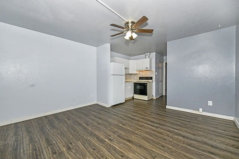 Floor plan for 1 bed, 1 bath, 575 sqft