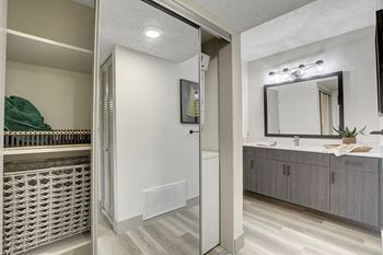 Vanity lights