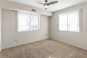 Farmington Hills apartment for rent - Updated apartments in Farmington, Michigan