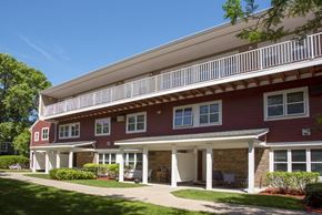 Burnsville apartment for rent - Chancellor Manor Burnsville MN
