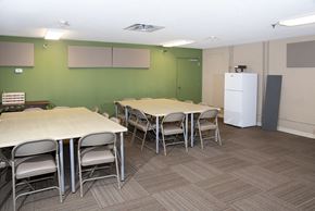 Hopkins apartment for rent - Raspberry Ridge Apartments Hopkins MN