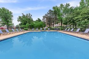 Kalamazoo apartment for rent - the swimming pool at our apartments