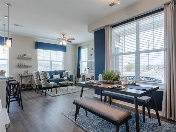 Parker apartment for rent - Dining And Living Area at Watermark on Twenty Mile, Parker, Colorado