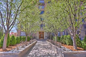Denver apartment for rent - Norman Front Entrance