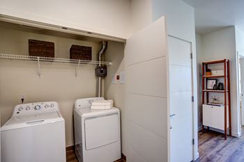 Laundry area 1
