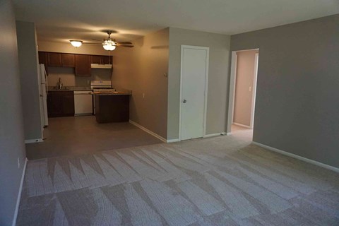 Floor plan for 2 beds, 1 bath, 800 sqft
