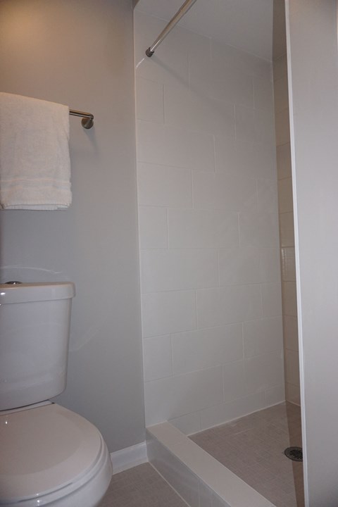 Floor plan for studio, 1 bath, 550 sqft
