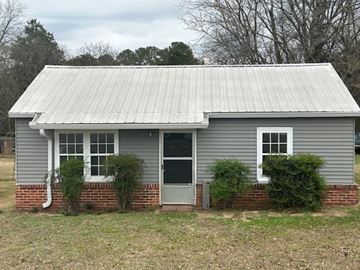Talladega house for rent - 714 Nimitz Avenue