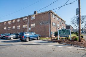 Lowell apartment for rent - Hallmark Northwood - Apartments in Lowell, MA