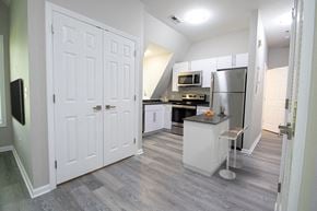 Milford apartment for rent - Newly renovated kitchen.