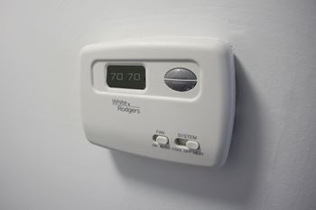 Electronic thermostat