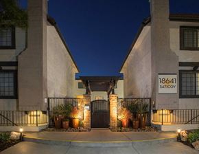 Reseda apartment for rent - the building where the hotel is located