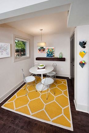 Atlanta apartment for rent - dining table and chairs