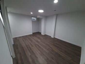 Wood-style-flooring