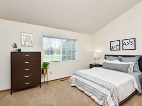 White Bear Lake townhouse for rent - Birch Lake Townhomes - Bedroom