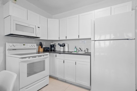 Floor plan for 1 bed, 1 bath, 600 sqft