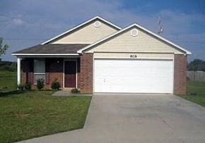 Lincoln apartment for rent - Front of House