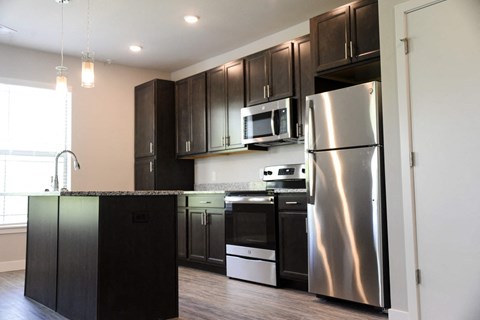 Floor plan for 1 bed, 1 bath, 990 sqft