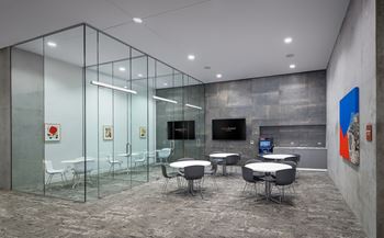 Private huddle rooms