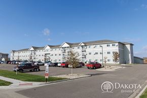 Aberdeen apartment for rent - Dakota Estates II Exterior and Parking Lot