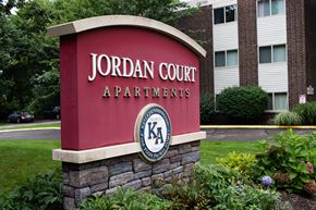 Kent apartment for rent - Property Signage at Jordan Court Apartments, Integrity Realty, Kent, OH