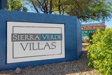 Phoenix apartment for rent - a sign villas at the entrance to the village