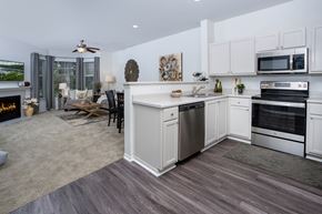 West Linn apartment for rent - Cascade Summit Apartments for Rent in West Linn, OR - Kitchen & Living Room