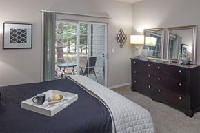 West Linn apartment for rent - Cascade Summit Apartments and Townhomes for rent in Lake Oswego - bedroom