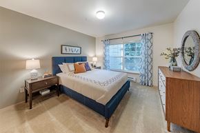 Hillsboro apartment for rent - Quatama Crossing - Beaverton, OR - large closets