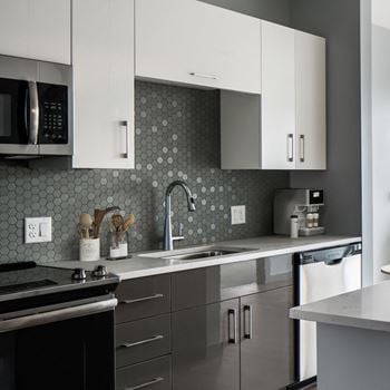 Tile kitchen back splash