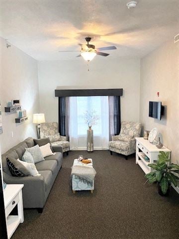 O'fallon apartment for rent - a living room with furniture and a ceiling fan