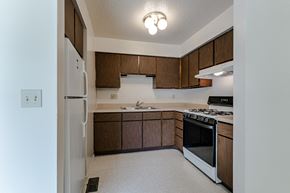 Grand Rapids apartment for rent - Apartment at Cambridge Square Grand Rapids