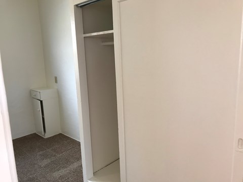 Floor plan for 1 bed, 1 bath, 400 sqft
