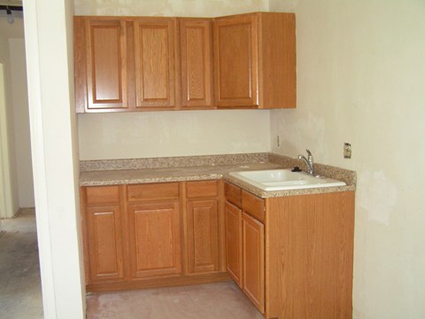 Floor plan for 2 beds, 1 bath, 800 sqft