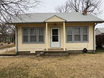 Wichita house for rent - 143 N. Clara