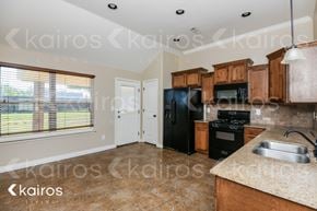 Mustang house for rent - 548 W Shadow Ridge Way