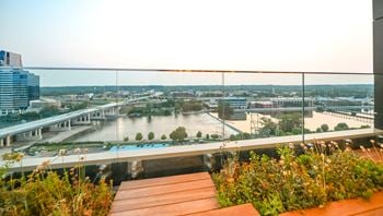 Views of grand river, belknap lookout & downtown grand rapids*
